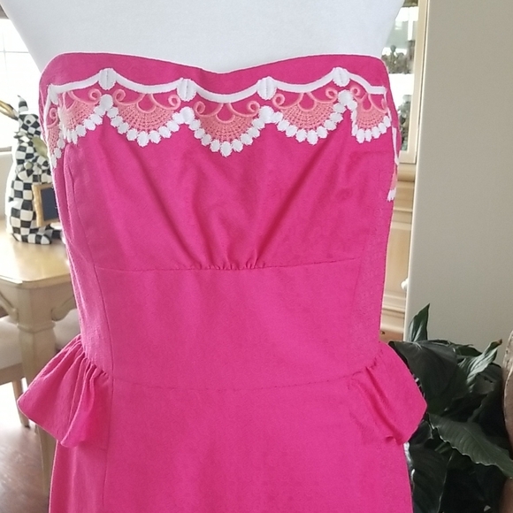 Lilly Pulitzer Strapless Pink Dress with Lace Detail - Picture 3 of 8